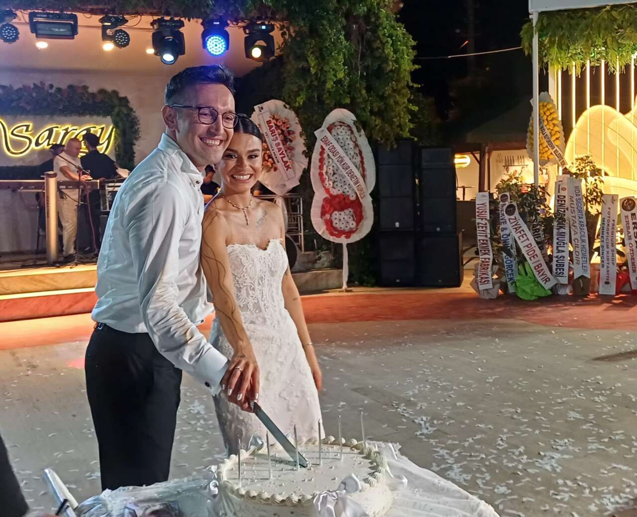 ​Muğla'da Görkemli Düğün:Ecem ve Seçkin Onur Dünyaevine Girdi 4